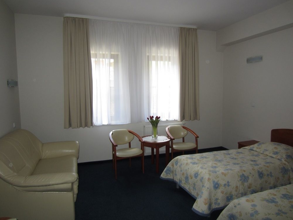 Hotel Jaworzyna Krynicka Крыница-Здруй Экстерьер фото
